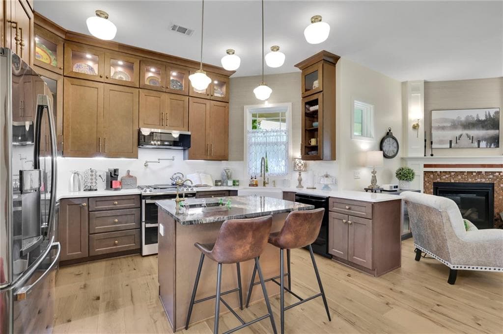 3 bedroom, 2 bathroom, 1,905 sq ft single family residence for sale at 5985 Spring Street, Austell, GA 30168 — photo 5