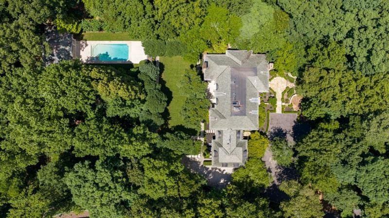 7 bedroom, 9 bathroom, 10,869 sq ft single family residence for rent at 2485 W Wesley Road, Atlanta, GA 30327 for $14,000 a month — photo 4