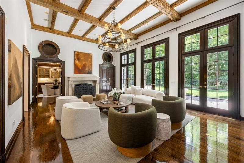 7 bedroom, 9 bathroom, 10,869 sq ft single family residence for rent at 2485 W Wesley Road, Atlanta, GA 30327 for $14,000 a month — photo 7
