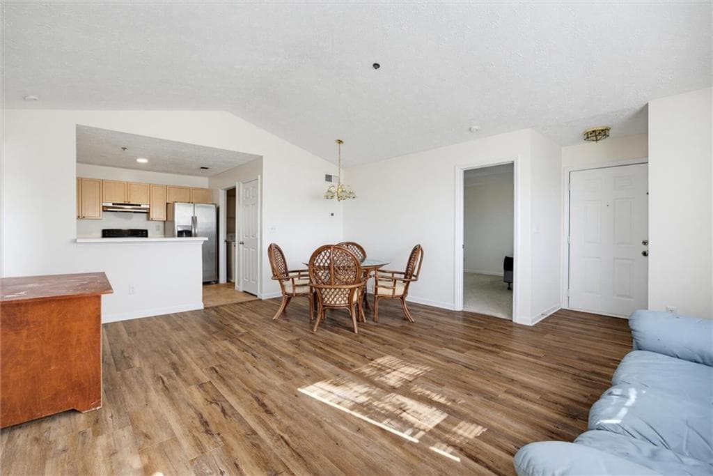 2 bedroom, 2 bathroom, 1,124 sq ft condominium for sale at 535 Bentley Place, Tucker, GA 30084 — photo 8