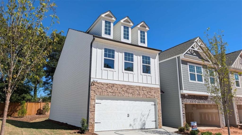 3 bedroom, 3 bathroom, 1,734 sq ft single family residence for sale at 525 Hayes Lane, Canton, GA 30115