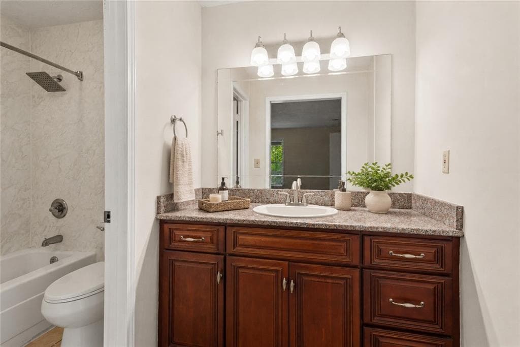 2 bedroom, 2 bathroom, 1,102 sq ft condominium for rent at 407 Natchez Trace, Sandy Springs, GA 30350 for $1,700 a month — photo 7