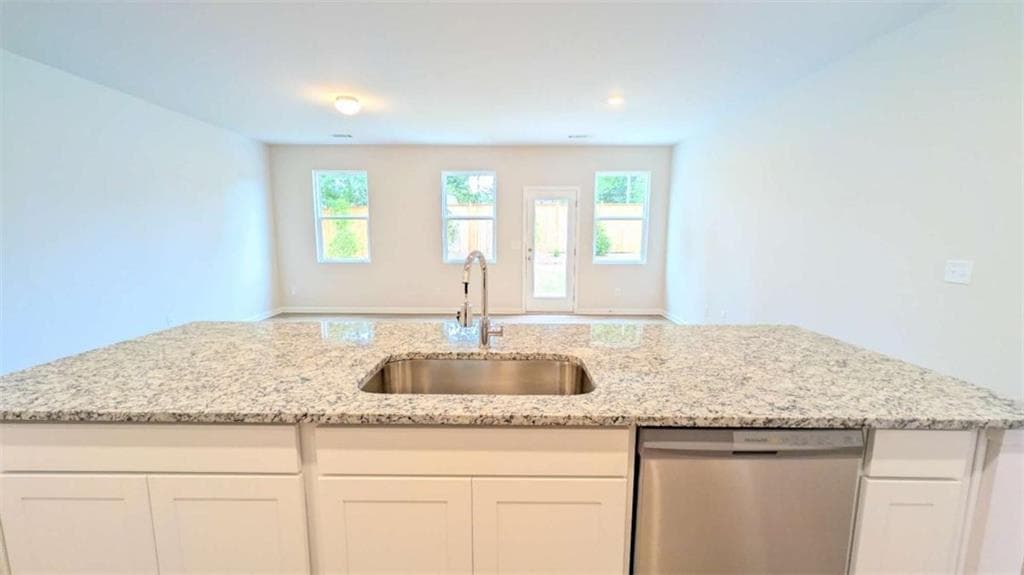 3 bedroom, 3 bathroom, 1,734 sq ft single family residence for sale at 525 Hayes Lane, Canton, GA 30115 — photo 10