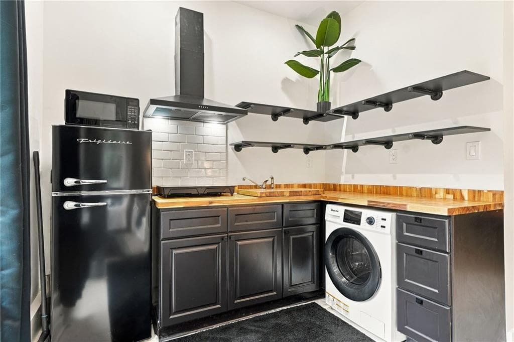 1 bedroom, 1 bathroom, 288 sq ft single family residence for sale at 710 Lumber Company Road, Talking Rock, GA 30175 — photo 10