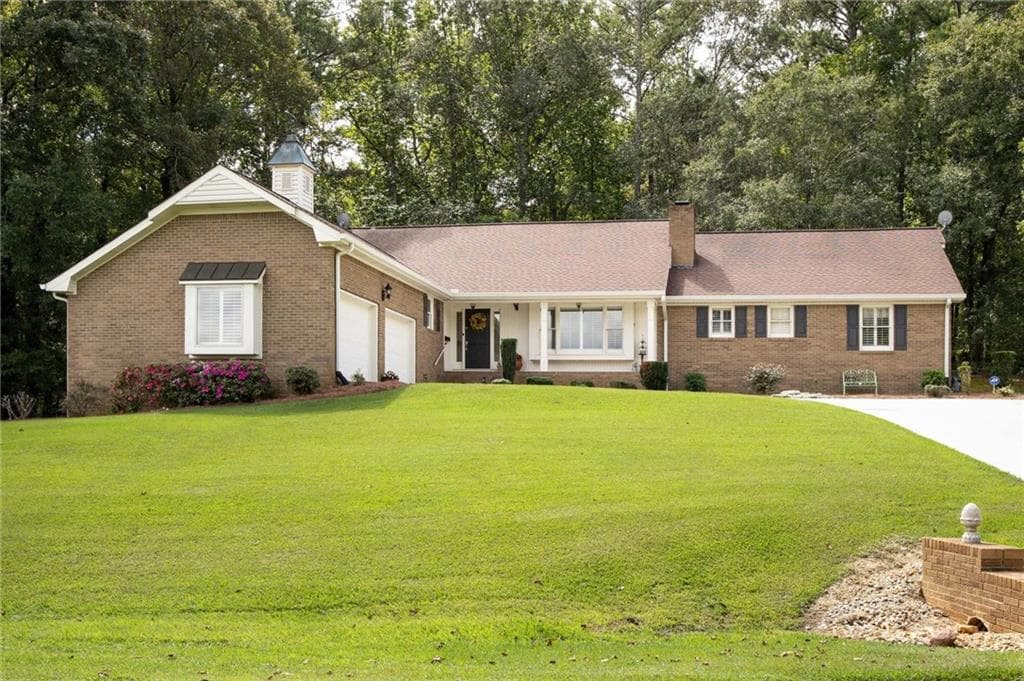 3 bedroom, 3 bathroom, 2,464 sq ft single family residence for sale at 53 Maple Valley Drive, Villa Rica, GA 30180