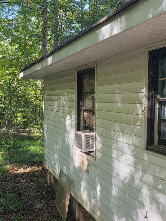 2 bedroom, 1 bathroom, 1,316 sq ft single family residence for sale at 2411 Rackley Road, Ellijay, GA 30536 — photo 2
