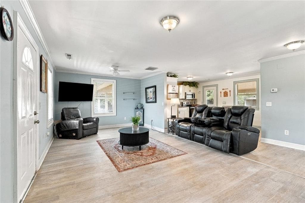 2 bedroom, 1 bathroom, 1,040 sq ft single family residence for sale at 600 Cannon Drive, Social Circle, GA 30025 — photo 3