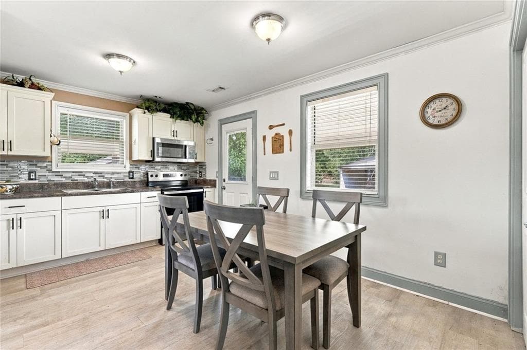 2 bedroom, 1 bathroom, 1,040 sq ft single family residence for sale at 600 Cannon Drive, Social Circle, GA 30025 — photo 8