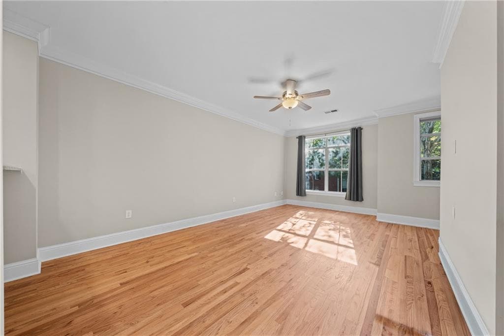 3 bedroom, 3 bathroom, 1,726 sq ft townhouse for rent at 5480 Glenridge Park, Sandy Springs, GA 30342 for $3,300 a month — photo 4