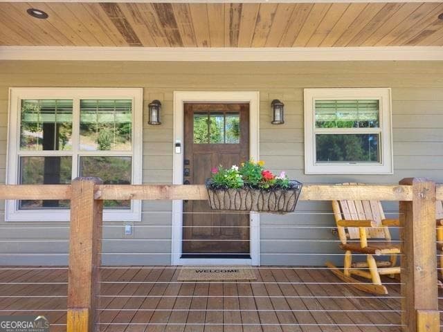 3 bedroom, 3 bathroom, 2,419 sq ft single family residence for sale at 915 Arbor Lane, Blairsville, GA 30512 — photo 2