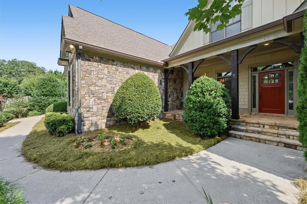 7 bedroom, 5 bathroom, 8,372 sq ft single family residence for sale at 3650 Davidson Farm Drive, Kennesaw, GA 30152 — photo 8