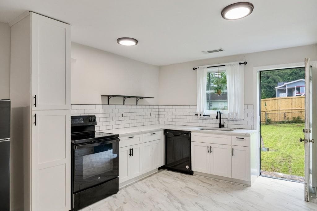4 bedroom, 2 bathroom, 1,200 sq ft single family residence for sale at 1268 Ladd Street, Atlanta, GA 30310 — photo 10