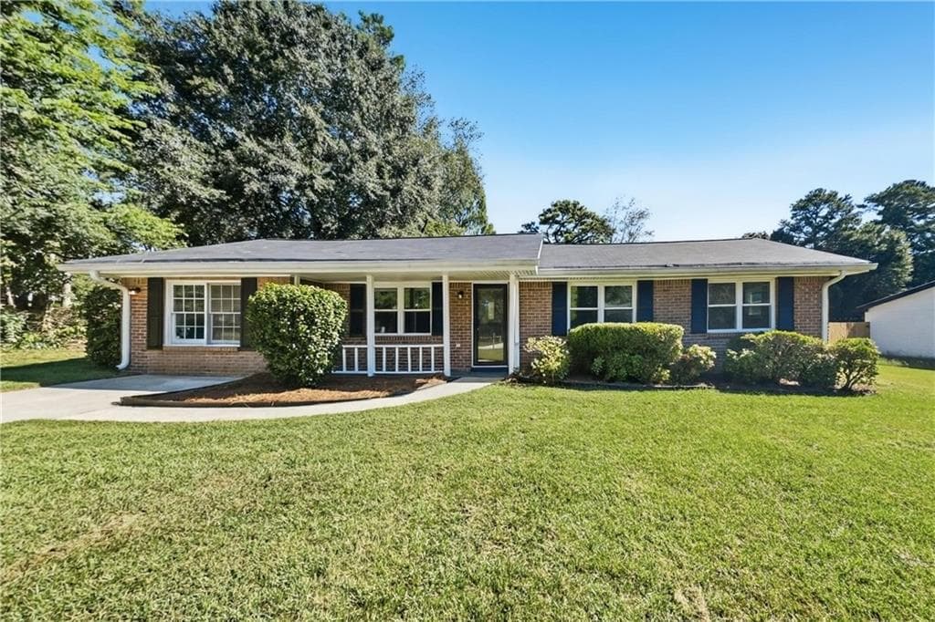 3 bedroom, 2 bathroom, 1,622 sq ft single family residence under contract at 378 Puckett Terrace, Lilburn, GA 30047