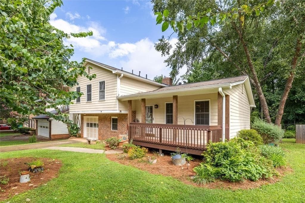 3 bedroom, 2 bathroom, 1,606 sq ft single family residence for sale at 4146 Duesenberg Drive, Tucker, GA 30084 — photo 5