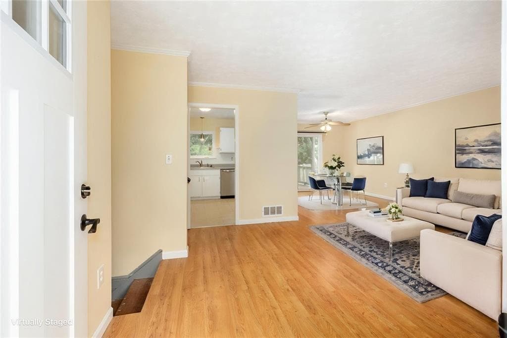 3 bedroom, 2 bathroom, 1,606 sq ft single family residence for sale at 4146 Duesenberg Drive, Tucker, GA 30084 — photo 7