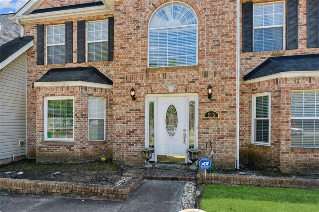 5 bedroom, 3 bathroom, 2,914 sq ft single family residence for sale at 3993 Smithfield Lane, Ellenwood, GA 30294 — photo 3