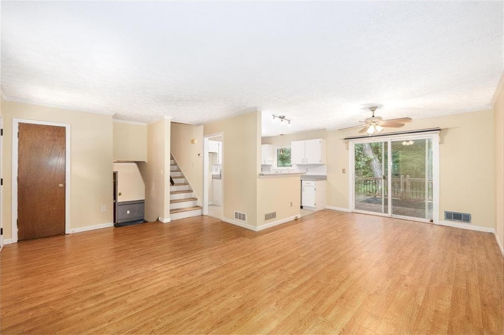 3 bedroom, 2 bathroom, 1,606 sq ft single family residence for sale at 4146 Duesenberg Drive, Tucker, GA 30084 — photo 10
