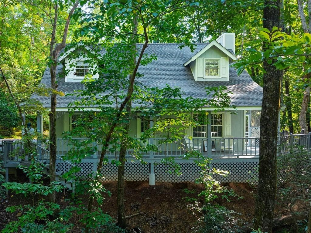 3 bedroom, 2 bathroom, 1,500 sq ft single family residence for sale at 202 Crystal Hills, Clarkesville, GA 30523