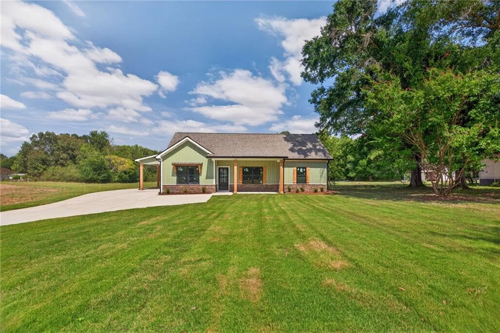 3 bedroom, 2 bathroom, 1,297 sq ft single family residence for sale at 81 WIEUCA Way, Cedartown, GA 30125 — photo 3