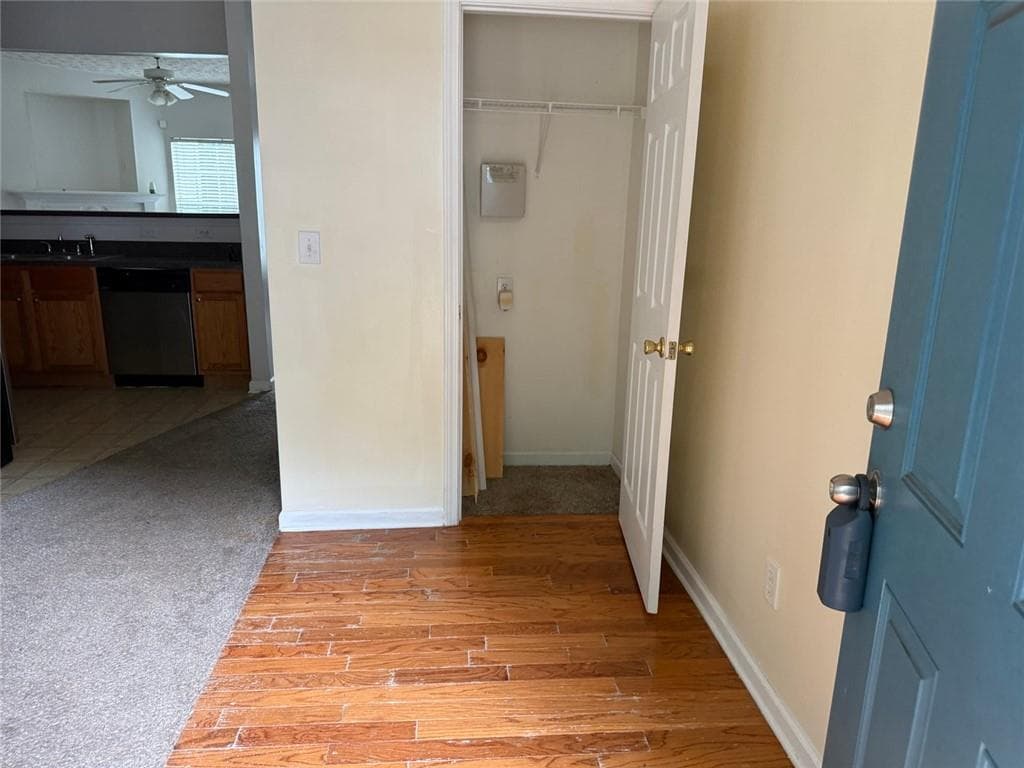3 bedroom, 3 bathroom, 1,304 sq ft condominium for sale at 2502 Walden Lake Drive, Decatur, GA 30035 — photo 5