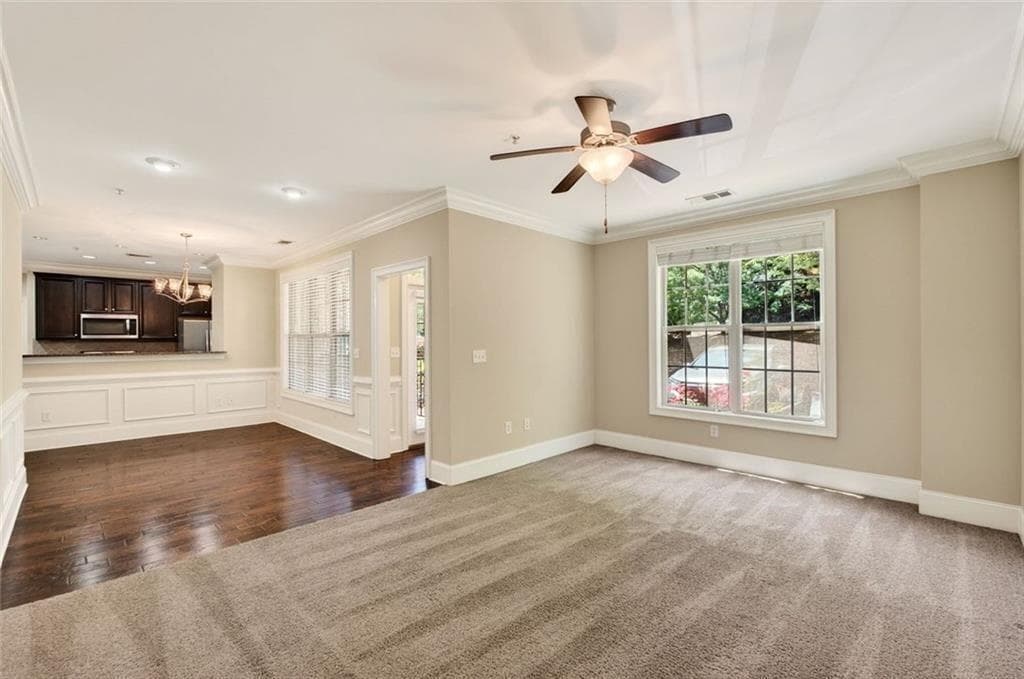 1 bedroom, 1 bathroom, 1,141 sq ft condominium for sale at 2300 Peachford Road 4002, Dunwoody, GA 30338 — photo 10