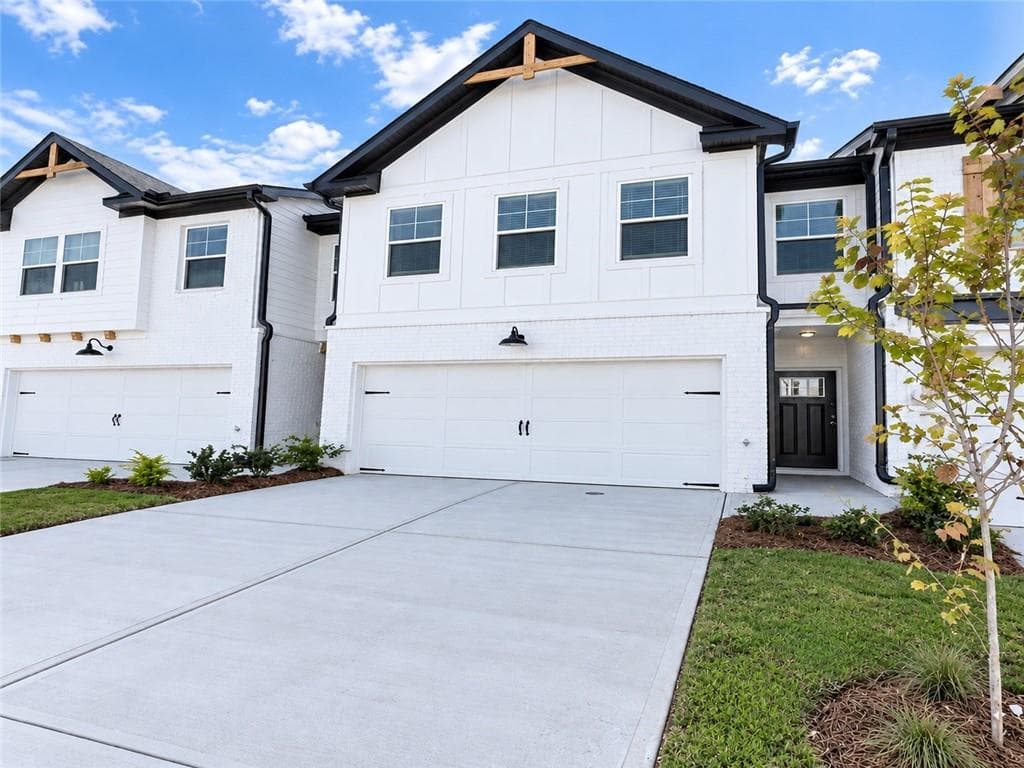 3 bedroom, 3 bathroom, 1,774 sq ft single family residence for sale at 78 Auburn Woods Drive, Auburn, GA 30011