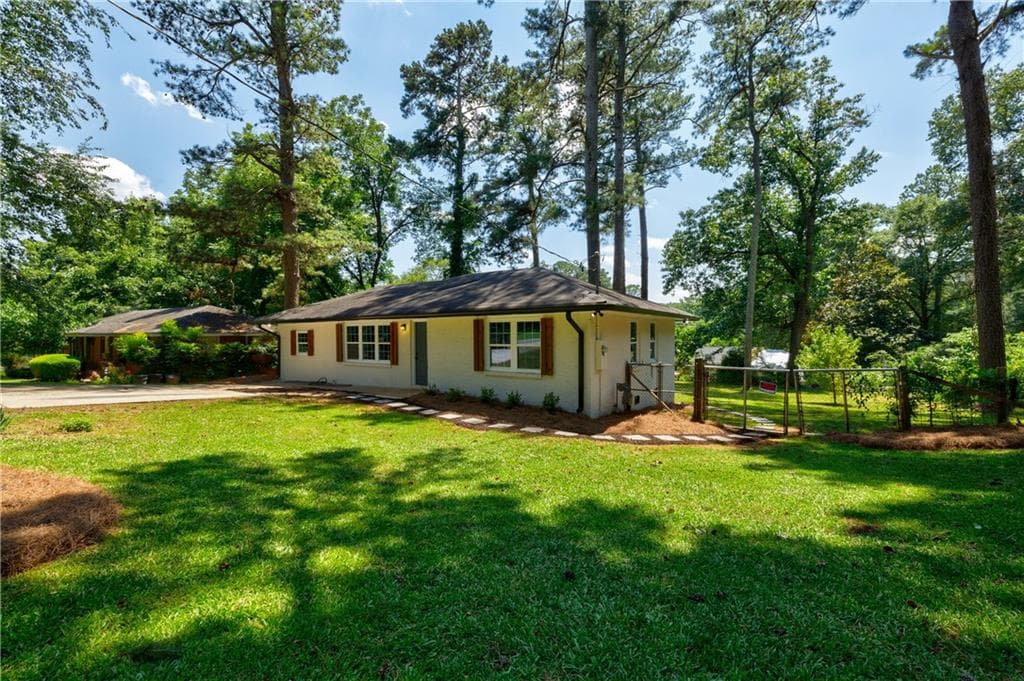 3 bedroom, 3 bathroom, 1,268 sq ft single family residence for rent at 3365 Knott Street, Duluth, GA 30096 for $2,495 a month — photo 3
