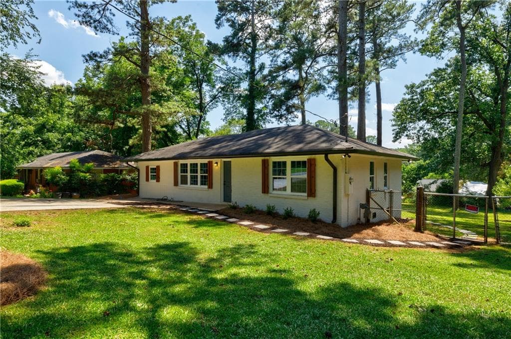 3 bedroom, 3 bathroom, 1,268 sq ft single family residence for rent at 3365 Knott Street, Duluth, GA 30096 for $2,495 a month — photo 4