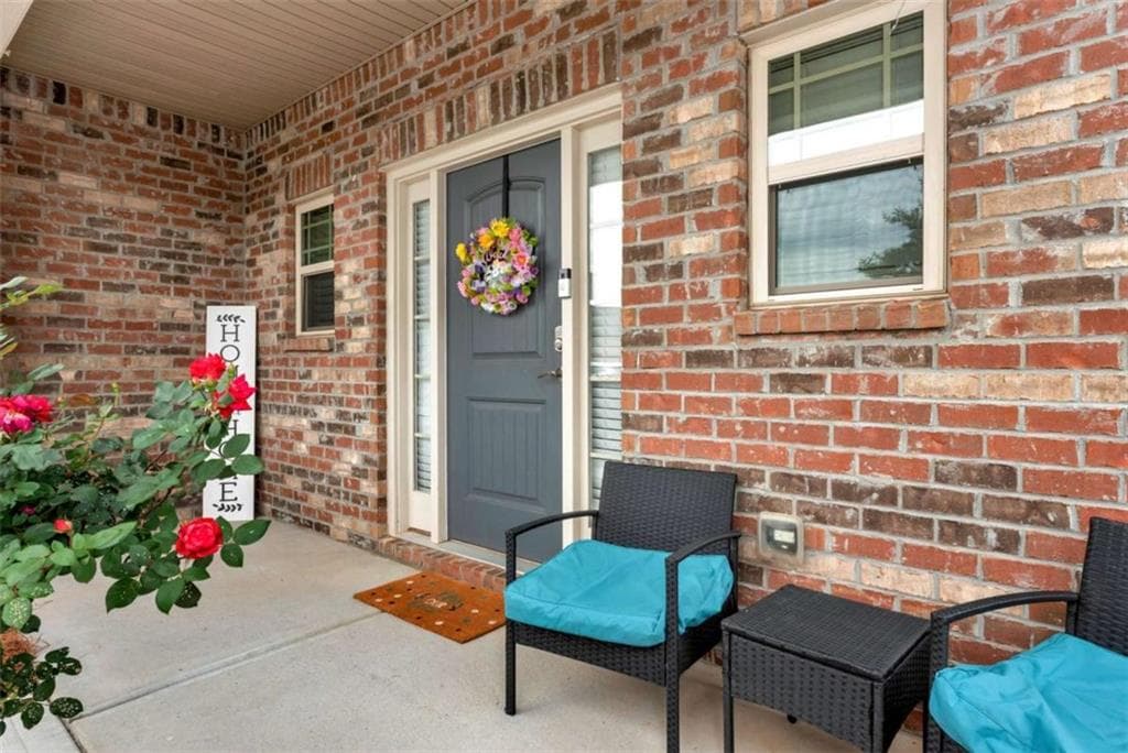 4 bedroom, 3 bathroom, 2,058 sq ft single family residence for sale at 447 Brooks Village Drive, Pendergrass, GA 30567 — photo 4