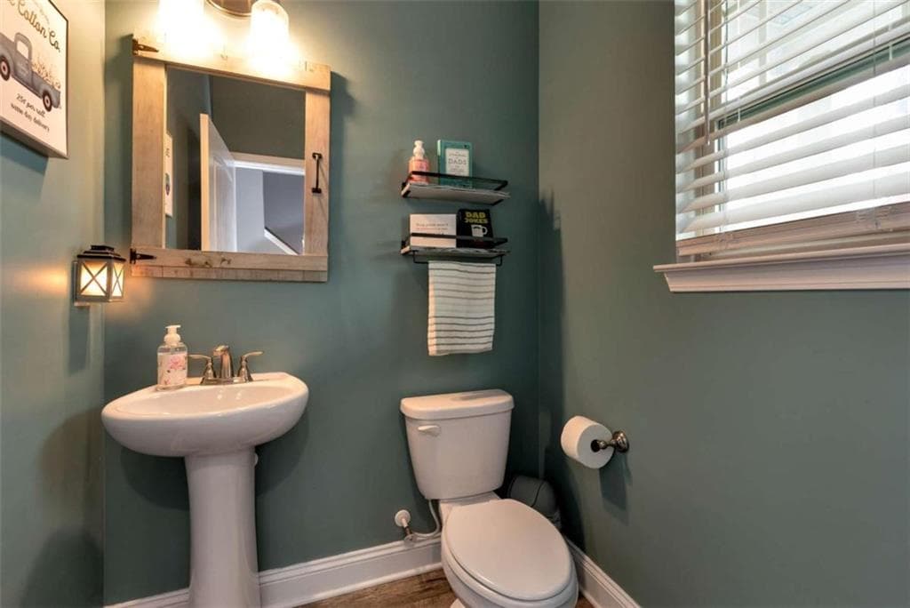 4 bedroom, 3 bathroom, 2,058 sq ft single family residence for sale at 447 Brooks Village Drive, Pendergrass, GA 30567 — photo 7