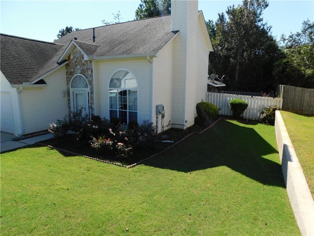 3 bedroom, 3 bathroom, 1,755 sq ft single family residence for sale at 214 Summer Hill Circle, Stockbridge, GA 30281 — photo 5