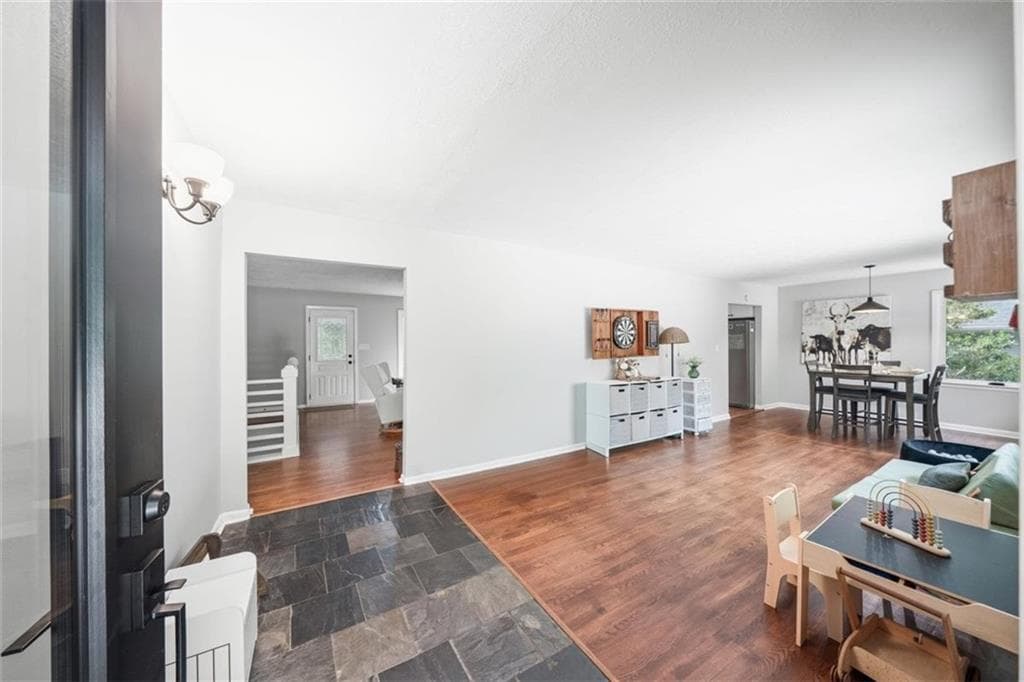 4 bedroom, 3 bathroom, 2,789 sq ft single family residence for sale at 2071 Luxuria Court, Tucker, GA 30084 — photo 7