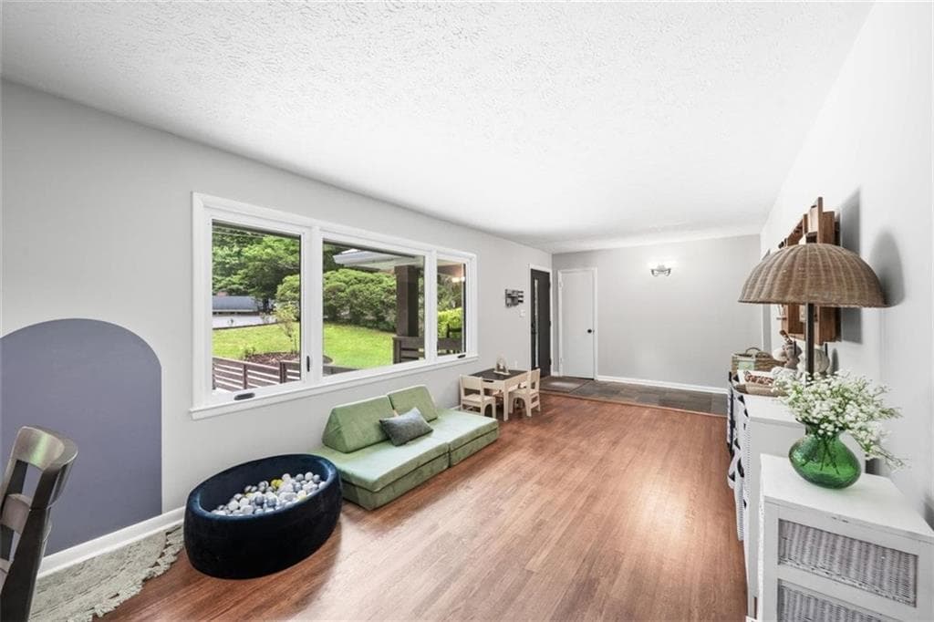 4 bedroom, 3 bathroom, 2,789 sq ft single family residence for sale at 2071 Luxuria Court, Tucker, GA 30084 — photo 9