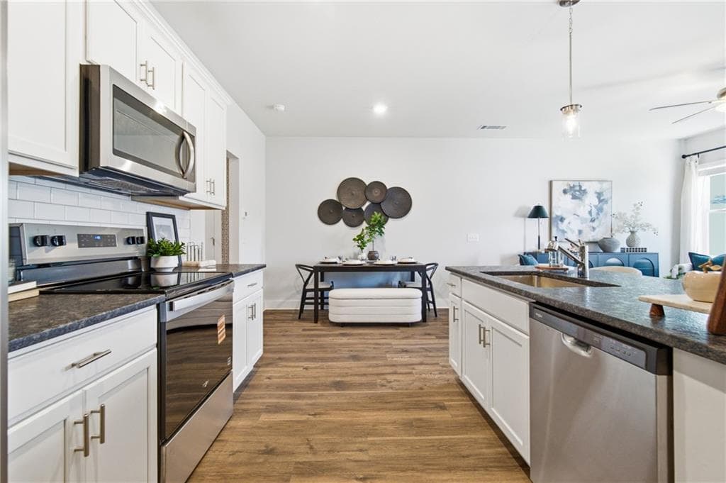 3 bedroom, 3 bathroom, 1,302 sq ft townhouse for sale at 153 Chastain Drive, Cartersville, GA 30120 — photo 9