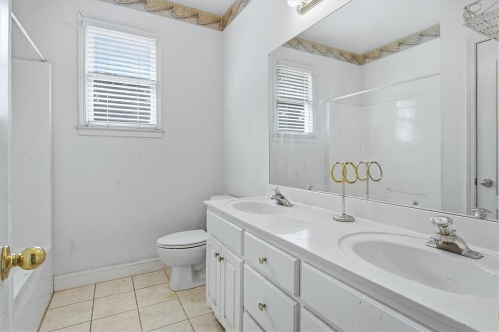 4 bedroom, 4 bathroom, 2,784 sq ft single family residence for sale at 140 Lake Lucinda Drive, Covington, GA 30016 — photo 10