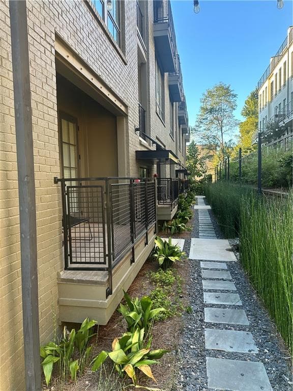 2 bedroom, 3 bathroom, 1,470 sq ft condominium for rent at 1275 Viney Place 12, Atlanta, GA 30318 for $2,900 a month — photo 1 of 23