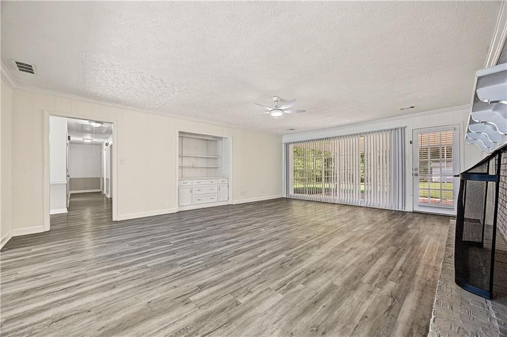 3 bedroom, 4 bathroom, 2,753 sq ft single family residence for sale at 875 Hickory Oak Hollow, Roswell, GA 30075 — photo 3
