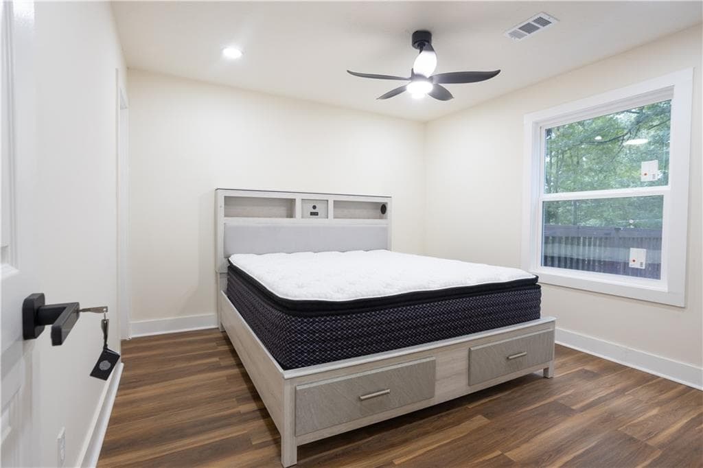 3 bedroom, 2 bathroom, 1,425 sq ft single family residence for sale at 2127 Blue Creek Court, Conley, GA 30288 — photo 3
