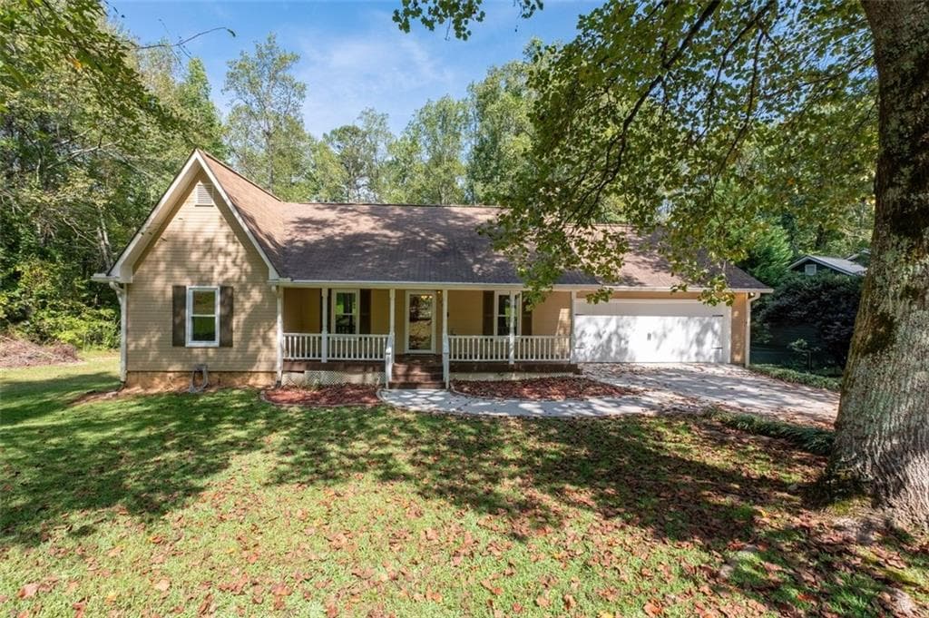 3 bedroom, 3 bathroom, 2,142 sq ft single family residence for sale at 109 Piney Ridge Road, Jasper, GA 30143