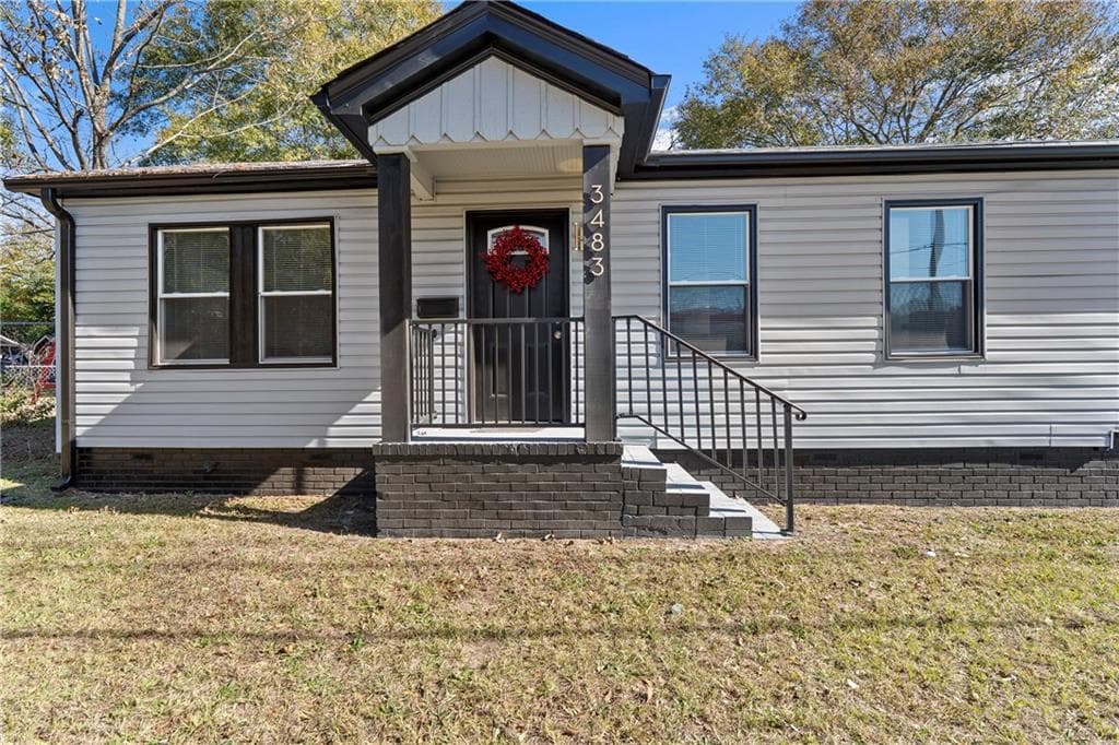 3 bedroom, 2 bathroom, 1,635 sq ft single family residence for sale at 3483 Napier Avenue, Macon, GA 31204 — photo 3