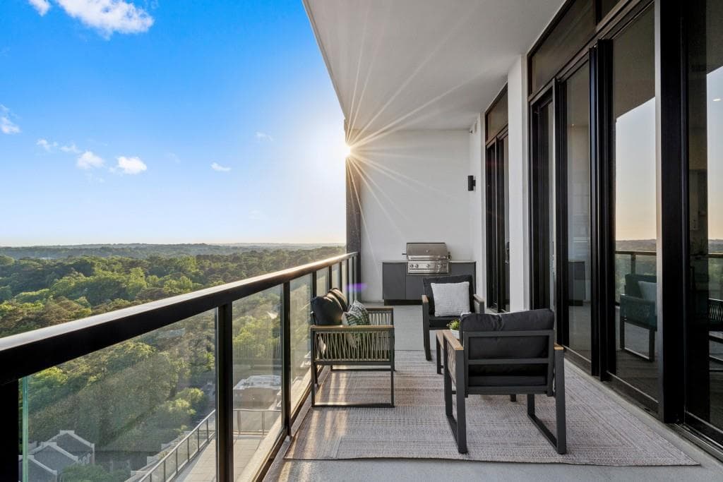 3 bedroom, 4 bathroom, 2,985 sq ft condominium for rent at 2425 Peachtree Road 1705, Atlanta, GA 30305 for $18,000 a month — photo 5