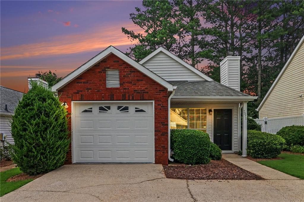 2 bedroom, 2 bathroom, 1,000 sq ft single family residence for sale at 3075 Barnwood Crossing, Duluth, GA 30097 — photo 2