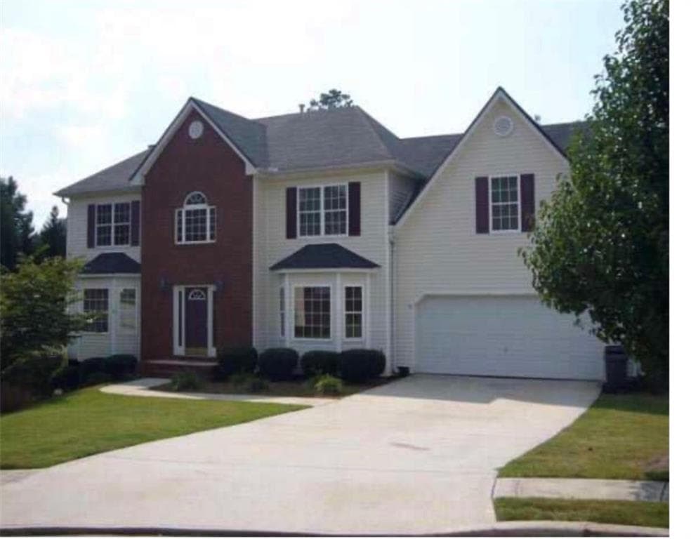 4 bedroom, 3 bathroom, 2,803 sq ft single family residence for sale at 645 Dana Pointe Court, Lawrenceville, GA 30045