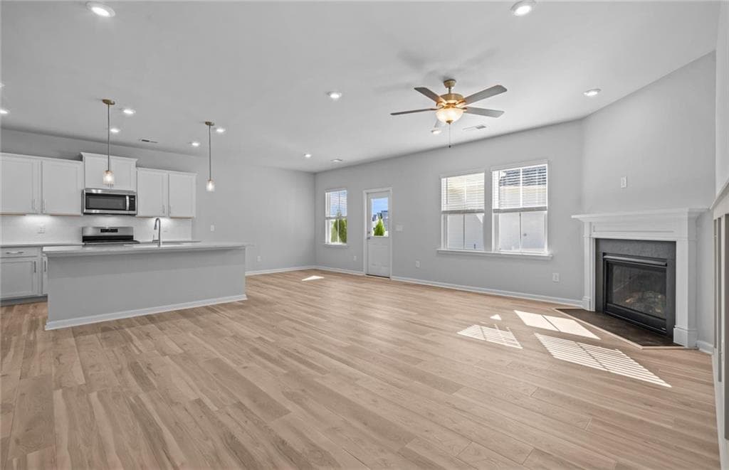 4 bedroom, 4 bathroom, 2,604 sq ft single family residence for sale at 300 Canoe Place, Villa Rica, GA 30180 — photo 7