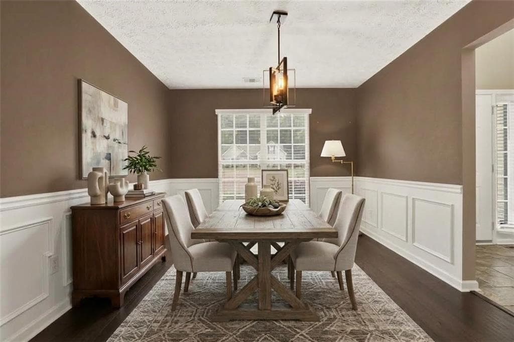 4 bedroom, 3 bathroom, 2,190 sq ft single family residence for sale at 4046 River Elan Drive, Gainesville, GA 30507 — photo 10