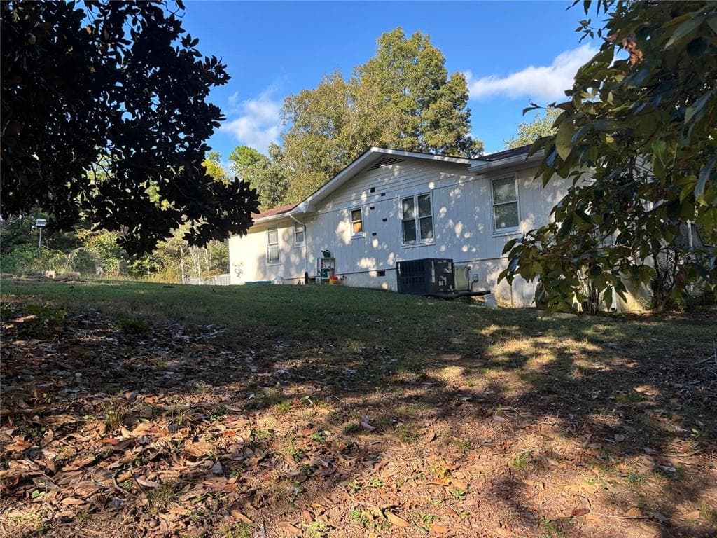 3 bedroom, 2 bathroom, 3,392 sq ft single family residence for sale at 210 Miller Mountain Road, Lindale, GA 30147 — photo 8