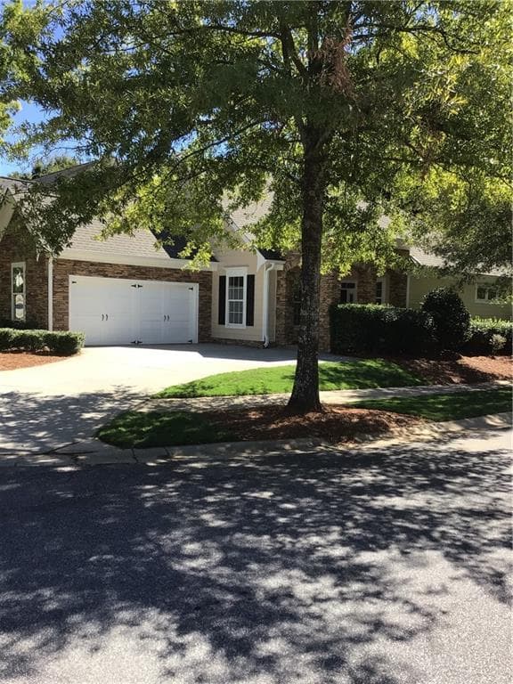 3 bedroom, 2 bathroom, 1,672 sq ft single family residence for sale at 6145 Mapperley Lane, Cumming, GA 30041 — photo 3