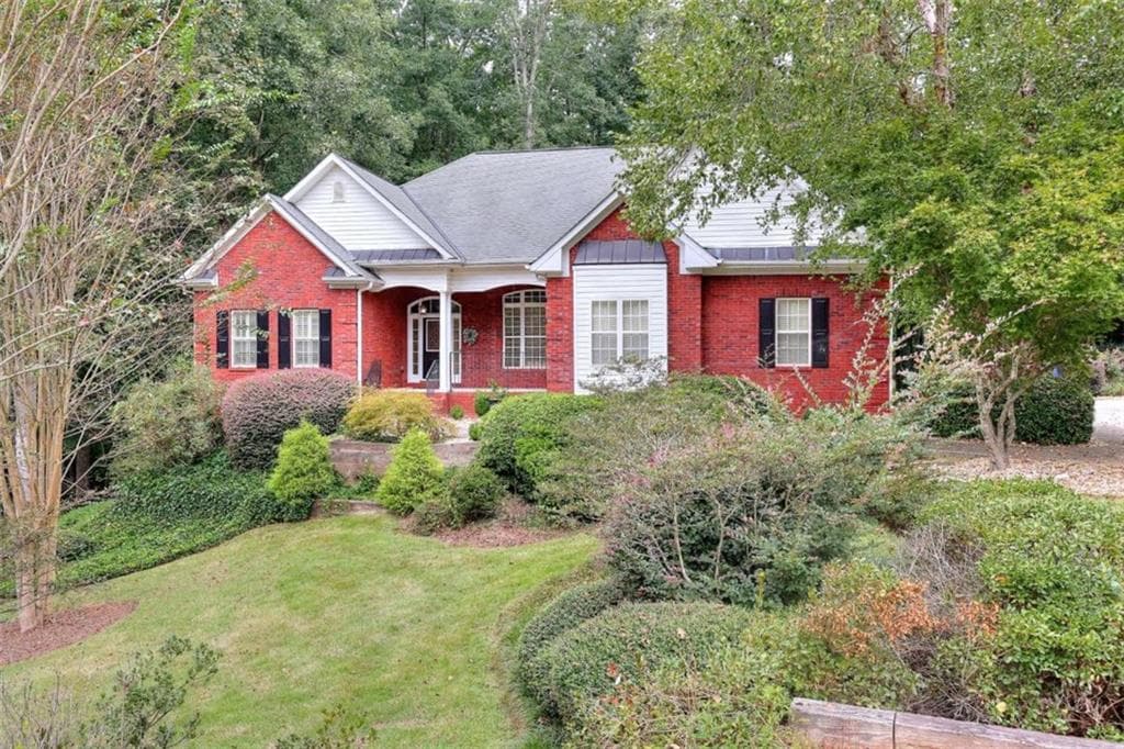 5 bedroom, 5 bathroom, 2,557 sq ft single family residence for sale at 1821 Wesleyan Lane, Loganville, GA 30052 — photo 6