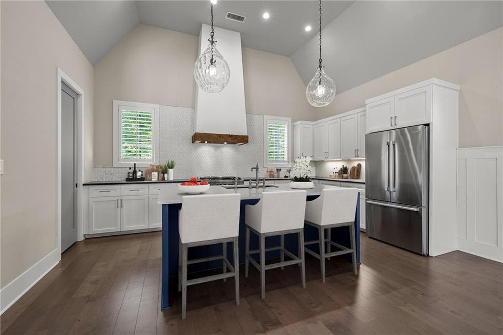 4 bedroom, 3 bathroom, 3,856 sq ft single family residence for sale at 195 Arbor Garden Circle, Newnan, GA 30265 — photo 5