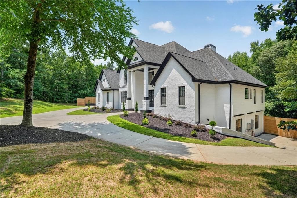 7 bedroom, 7 bathroom, 7,500 sq ft single family residence for sale at 3285 Stonewall Tell Road, South Fulton, GA 30349 — photo 5